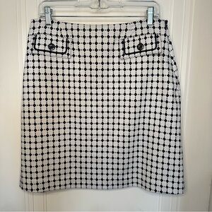 CAbi Black & White Patterned A-Line Skirt Walk this Way Teatime Skirt size 10
